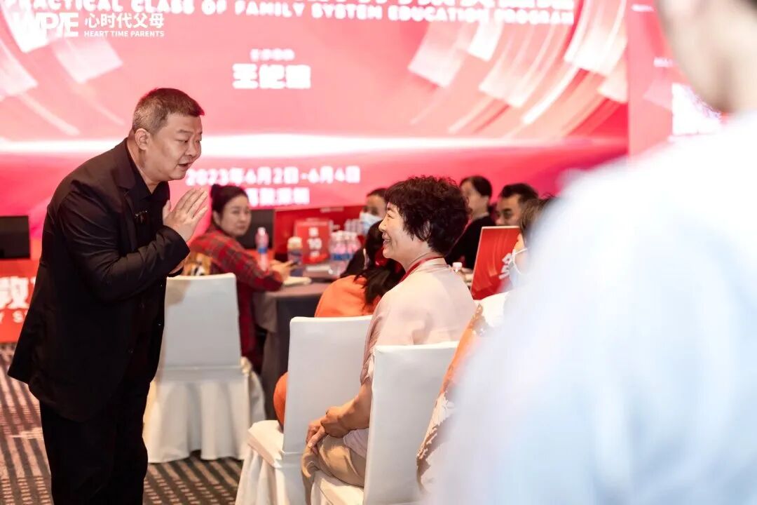 育儿避坑:亲子关系再好,也禁不起这3句话的消耗!你中招了几个?