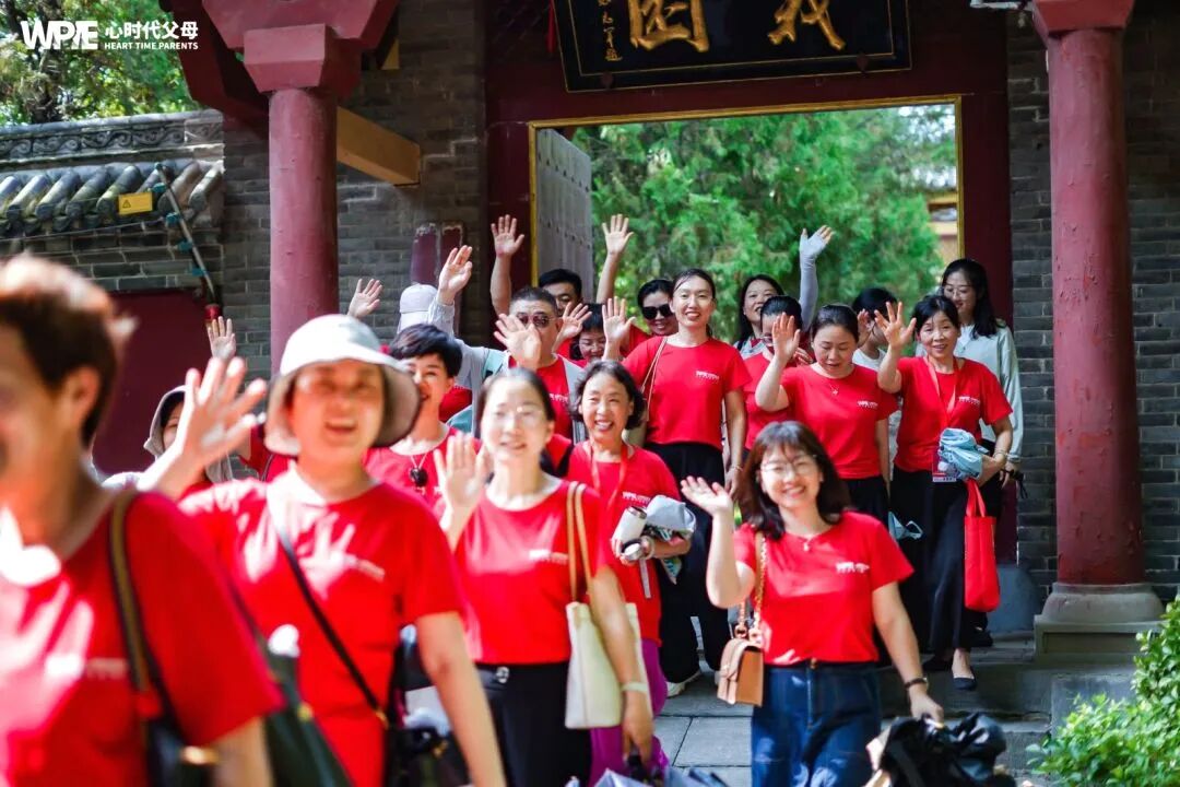 “给你,还温着呢!”——那把他藏在怀里的瓜子,胜过万千句“我爱你”