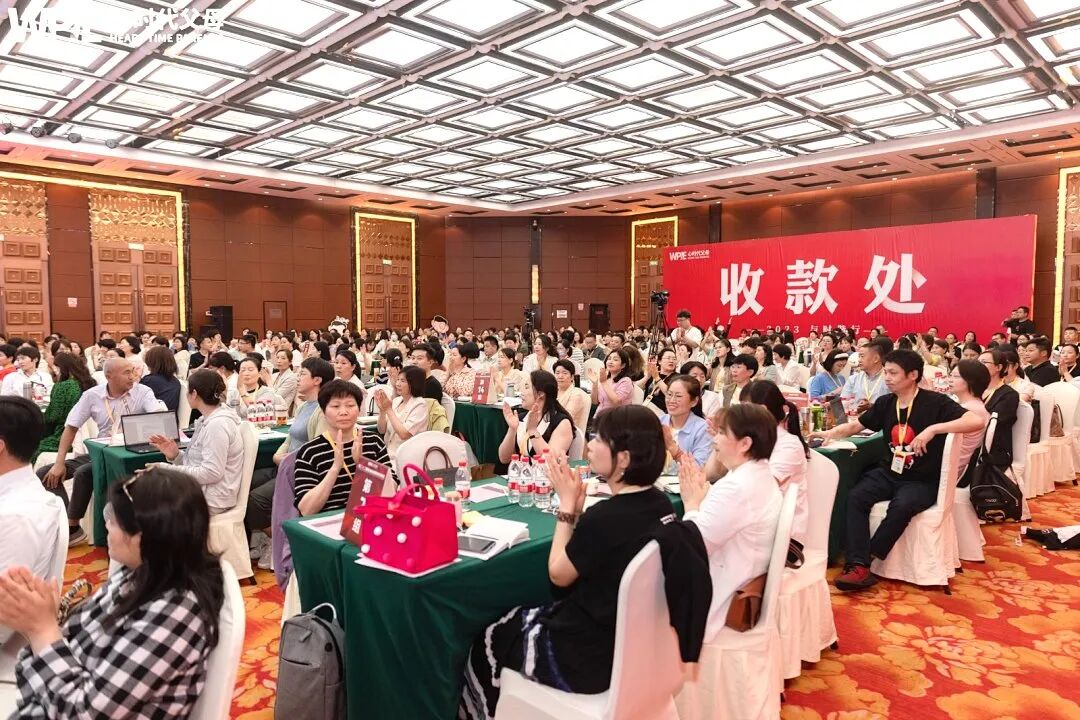 在博物馆花了300块钱都没让孩子爱上历史,没想到用一个旧拖把做到了