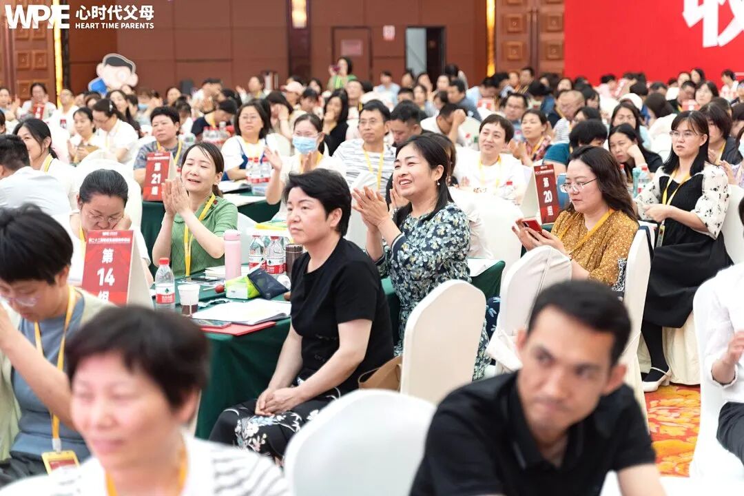 从“芯”动到“萍”稳,从学员到家人——心时代父母教育家的学习顾问,燃爆了!