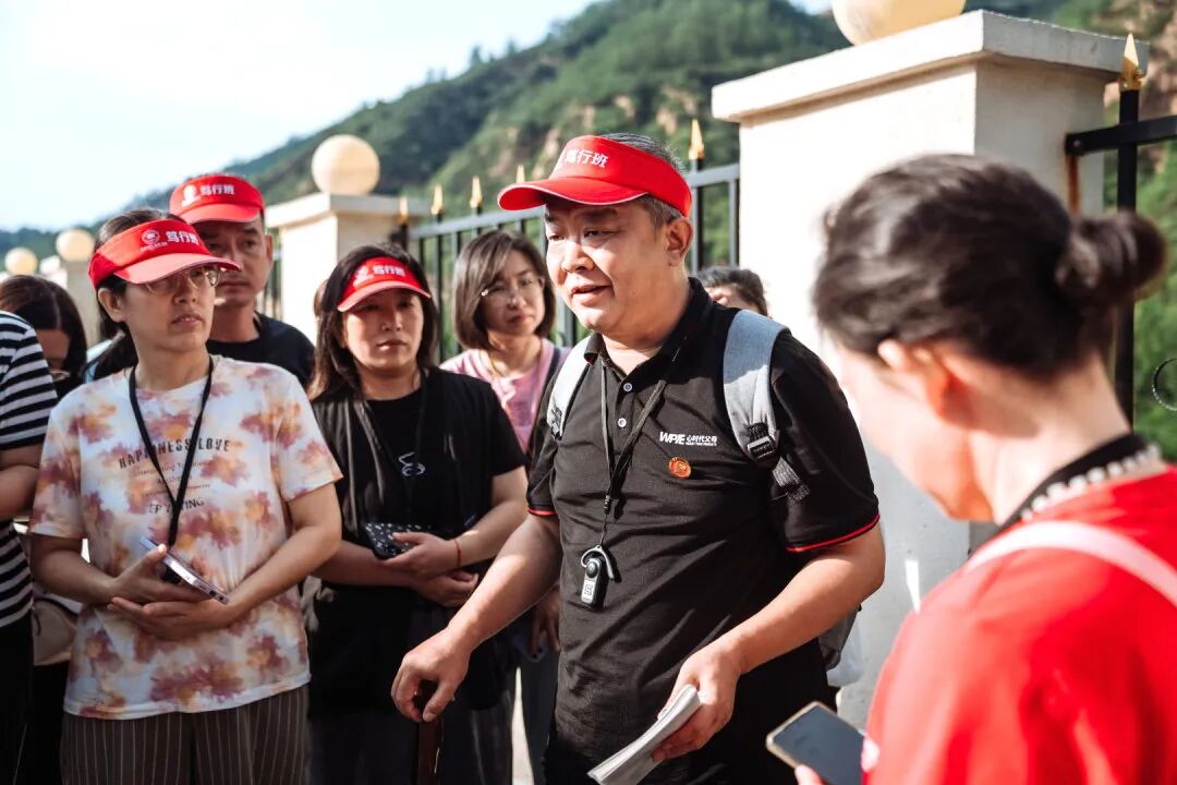 【365全年全家陪伴赢】当孩子说“他们不跟我玩”,父母别急着安慰,真正的狠招只有两个字!