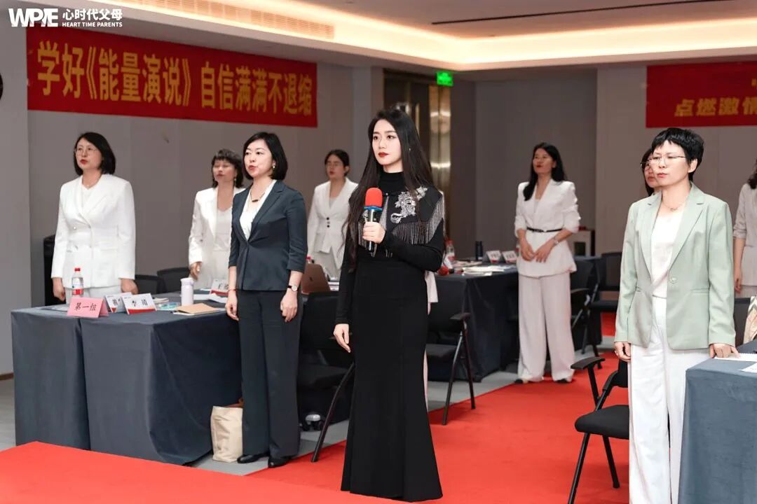 “我活成了好妈妈,却成为不了好女儿”:直到退出这场心理游戏,我才真正看见母亲