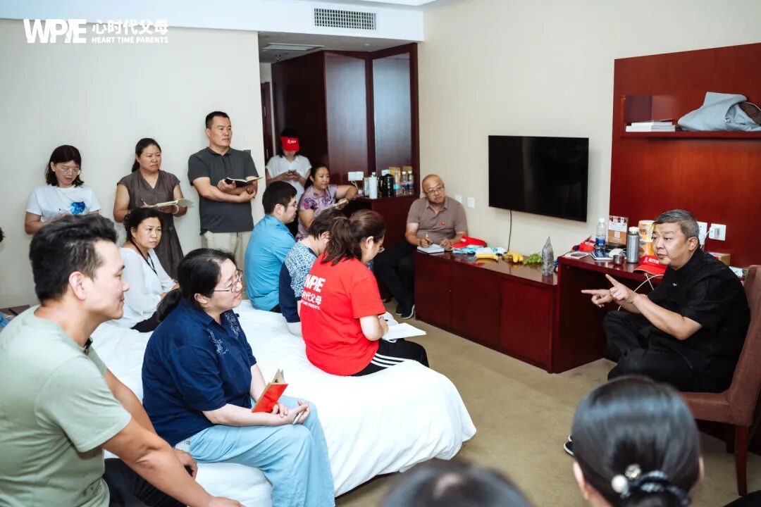 一场暴雪停课,一次亲子心理体验:当“玩透”成为自律的起点