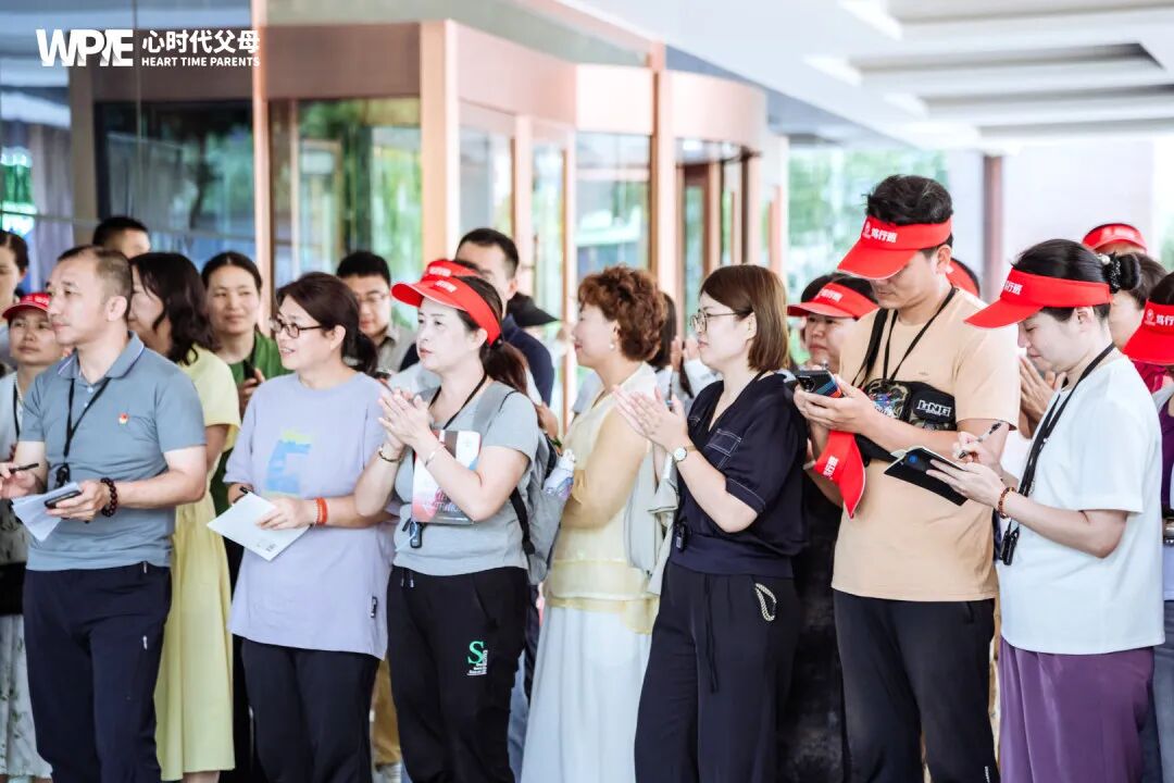 一场暴雪停课,一次亲子心理体验:当“玩透”成为自律的起点