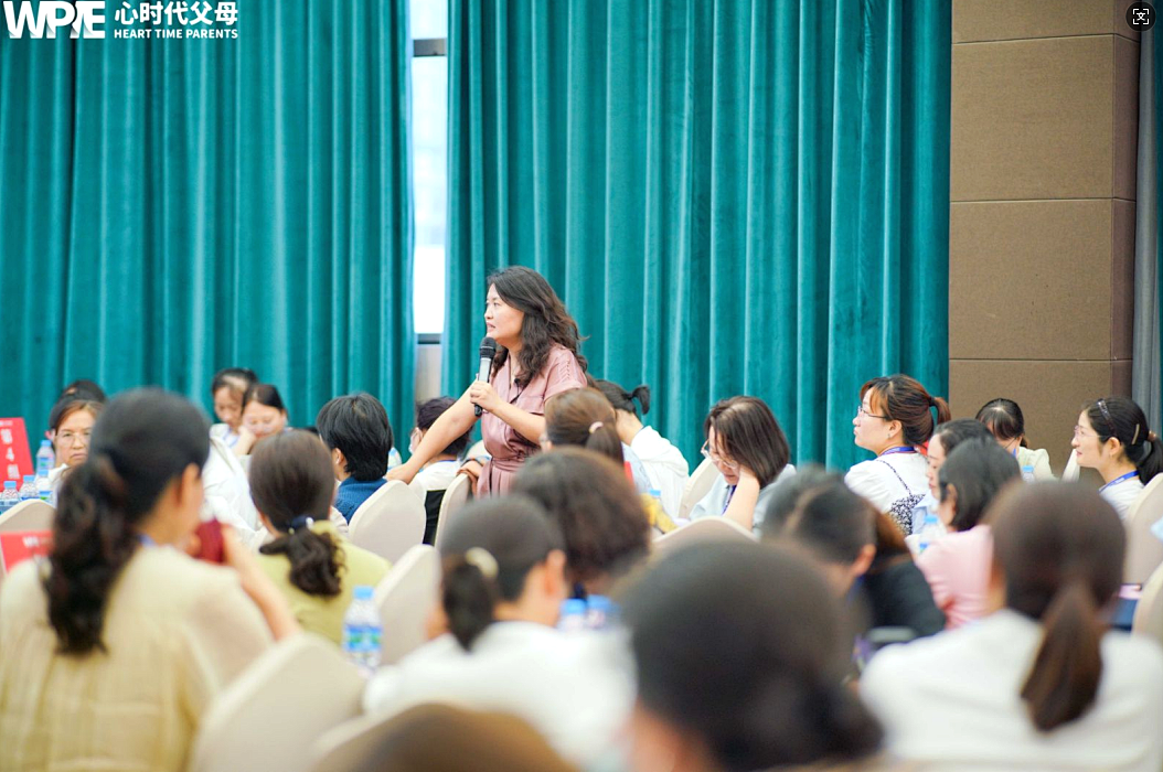 【女性力量中级班】“我为你放弃了骑行,你还想怎样?”——牺牲感,是亲密关系里最毒的“毒药”!