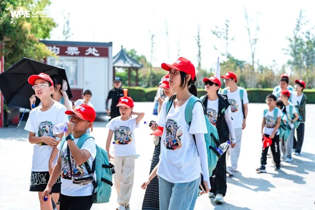 孩子没在节日送你祝福?先别失落,这可能是一堂被你忽视的“爱的必修课”