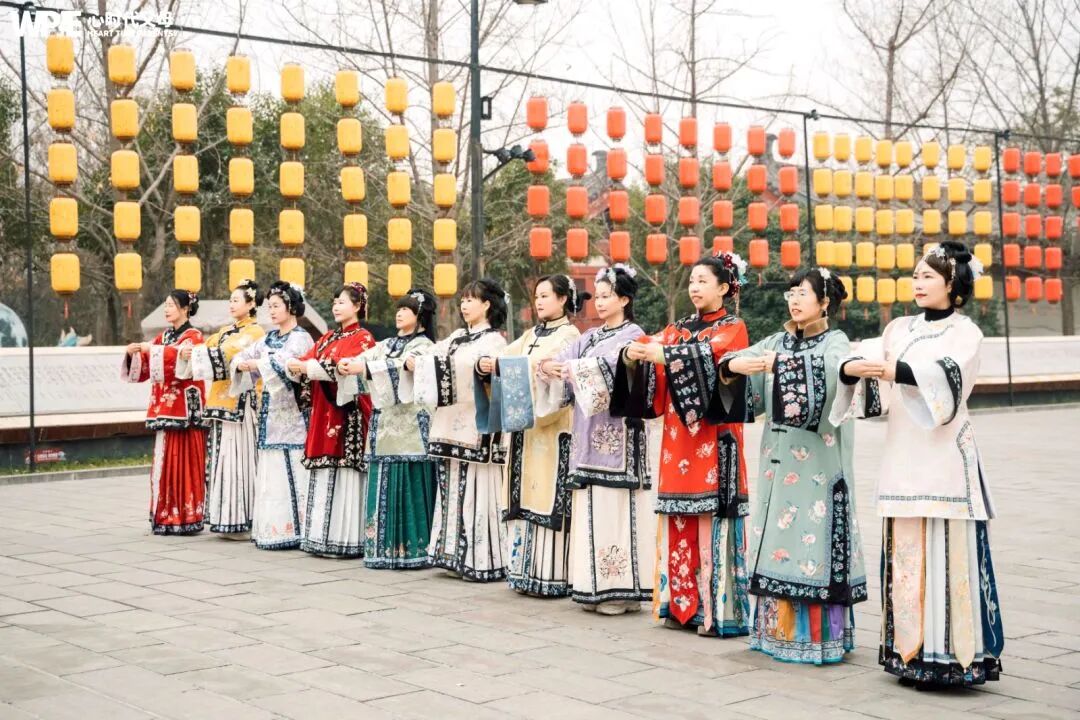 帮女儿入选,她没笑;靠自己拿“优”,她却笑了——我以为我在帮孩子赢,其实我在让她输!