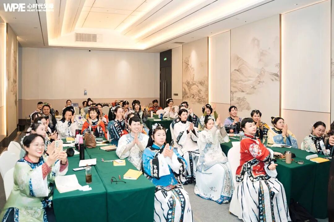 帮女儿入选,她没笑;靠自己拿“优”,她却笑了——我以为我在帮孩子赢,其实我在让她输!