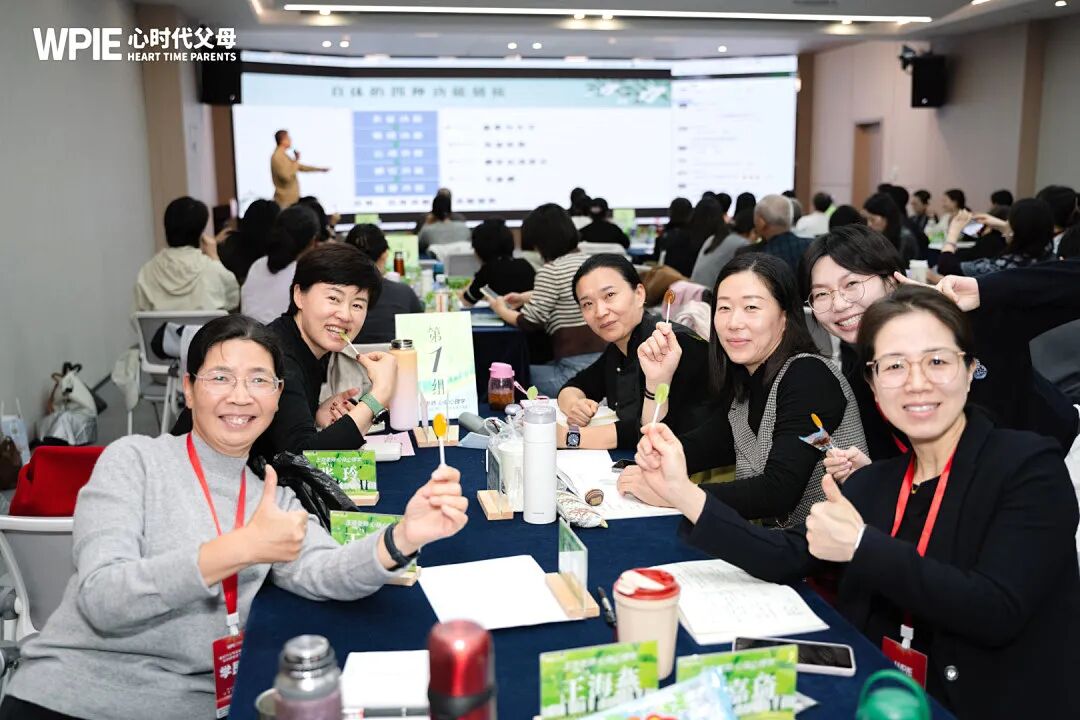 去他的“乖”！我们总想让孩子“乖”，却忘了自己当年心里藏了多少委屈