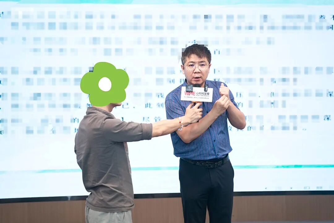 别用“没办法”当盾牌——王克老师犀利点醒逃避的母亲:“你的虚弱,才是孩子复学路上最大的坎!”