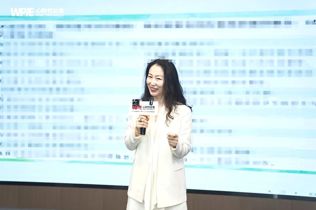 别用“没办法”当盾牌——王克老师犀利点醒逃避的母亲:“你的虚弱,才是孩子复学路上最大的坎!”