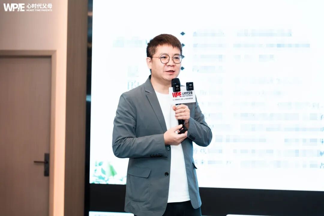 去他的“乖”!我们总想让孩子“乖”,却忘了自己当年心里藏了多少委屈