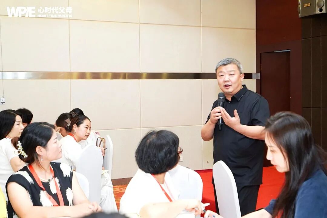 【纪琼谈家读书慧】幼儿园孩子打人?——奶奶带娃,爸妈“消失”?孩子打人只是警告