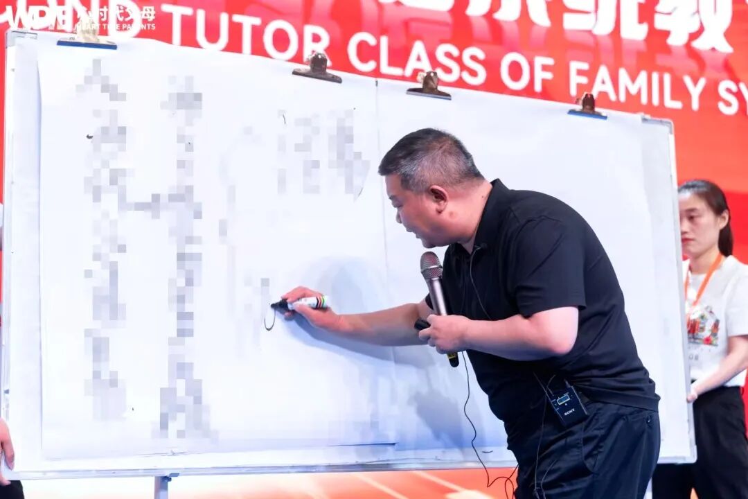 “我恨你!我讨厌上学!我讨厌我的生活!”——当孩子喊出这句话时,父母真的该醒醒了