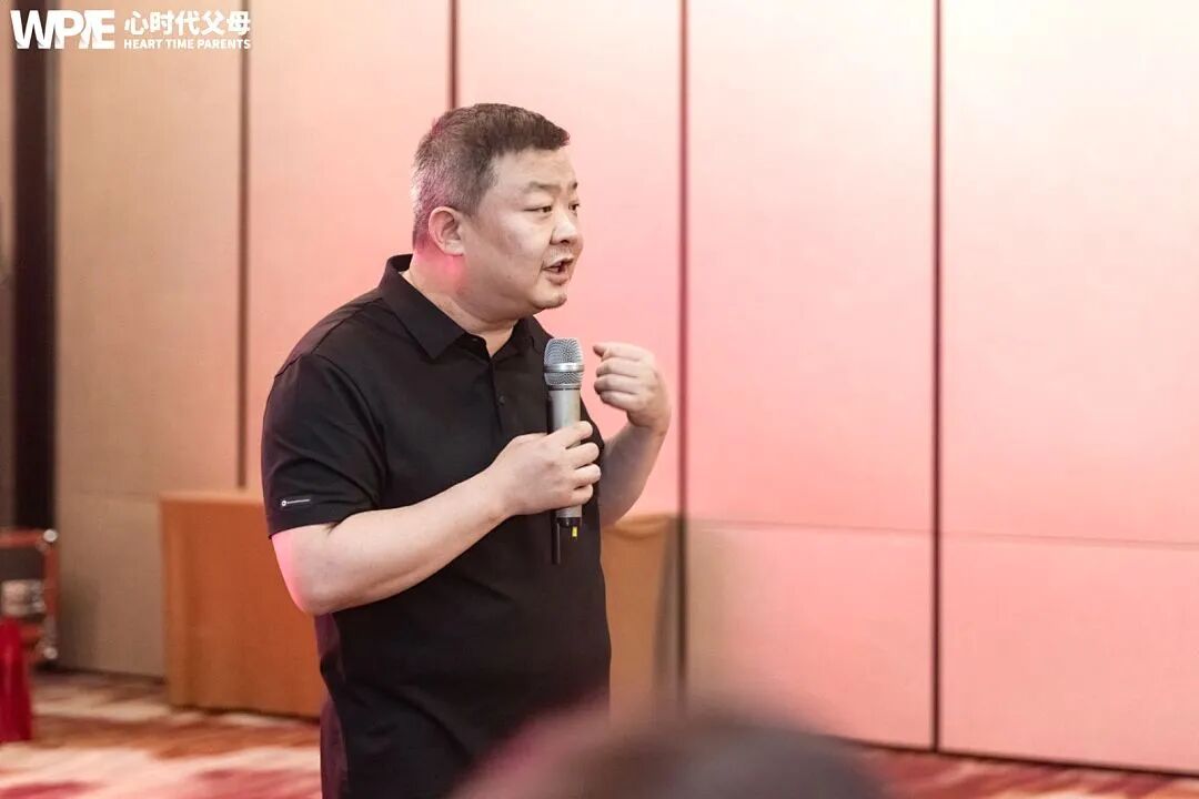 “文章分享群”——一句随口话,照见我的家庭教育成长路!
