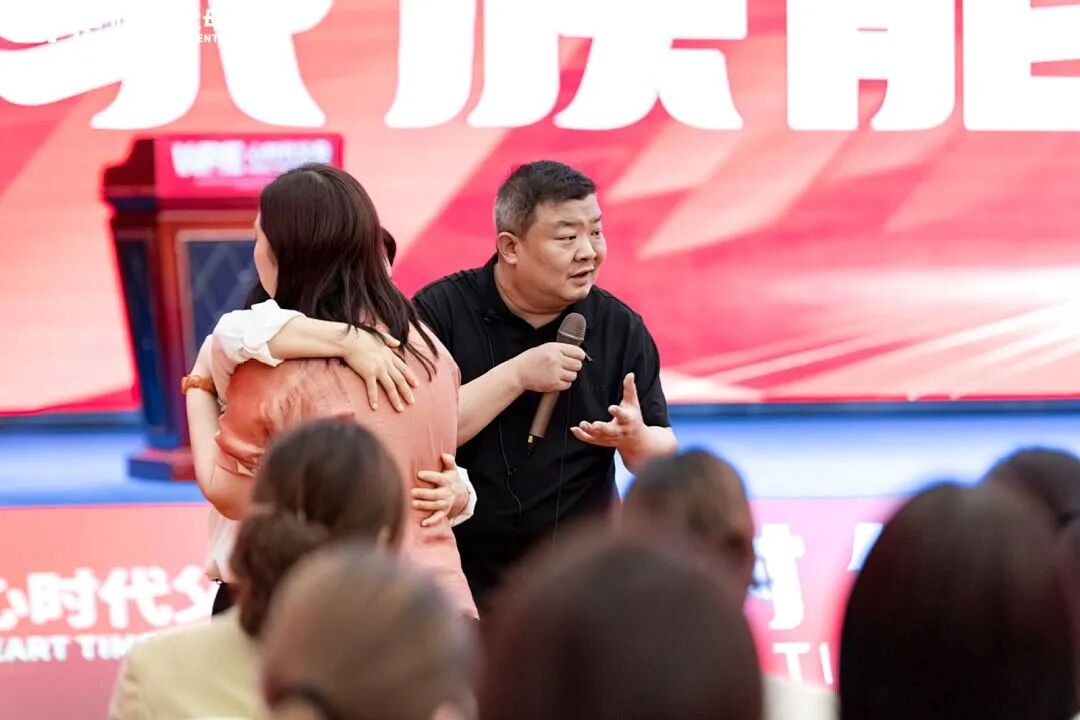 “我恨你!我讨厌上学!我讨厌我的生活!”——当孩子喊出这句话时,父母真的该醒醒了