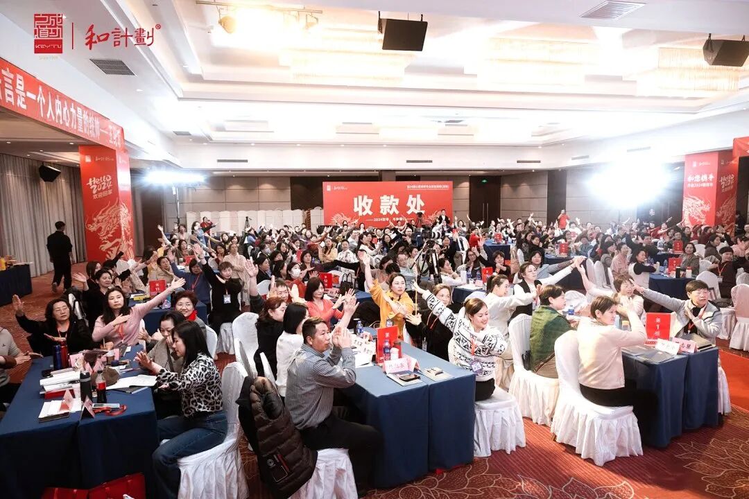 【家庭生态导师班】“我家不养废物!”——孩子厌学多年后,我把他心里的那首歌写了出来