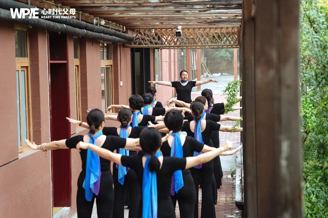 别把“一直在”，当成理所当然，别等灯灭了、水停了、人走了，才想起说一声“谢谢”