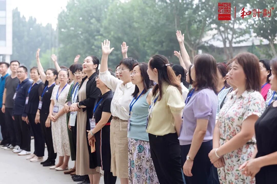 “妈妈,奶奶怎么没来接我放学?”“闲的!”——你怨的是婆婆,伤的是孩子