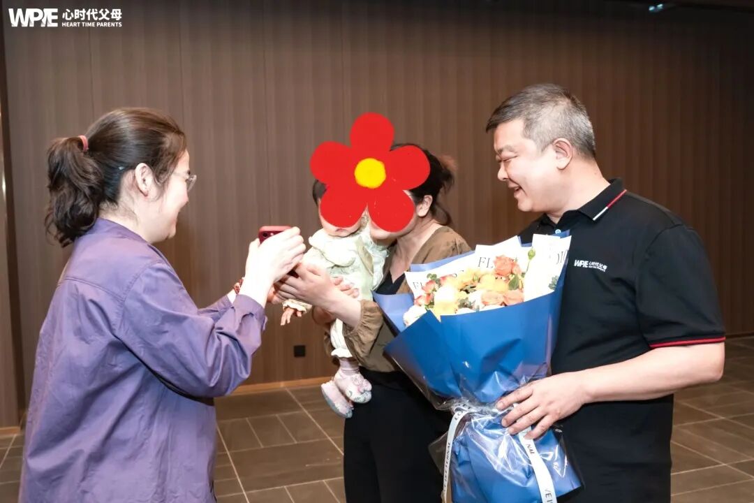 【家庭生态导师班】“老公‘恶心’,孩子烦他,想离又离不了怎么办?”王纪琼院长:“‘恶心’的人,是家庭里最好的教材!”