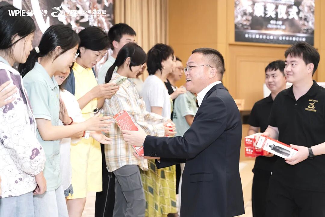 孩子吃完饭不收碗?恭喜你,这是培养“未来强者”的最佳时机!