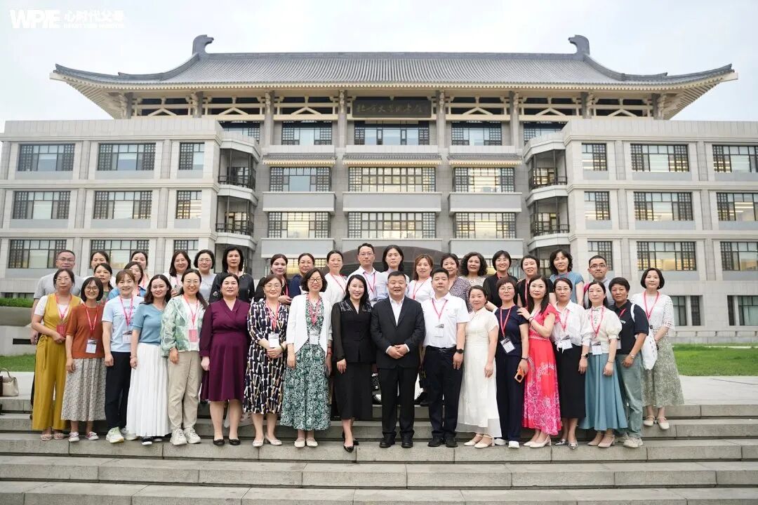 “妈妈,历史老师怀疑我抄答案!”——我的第一反应差点害了她