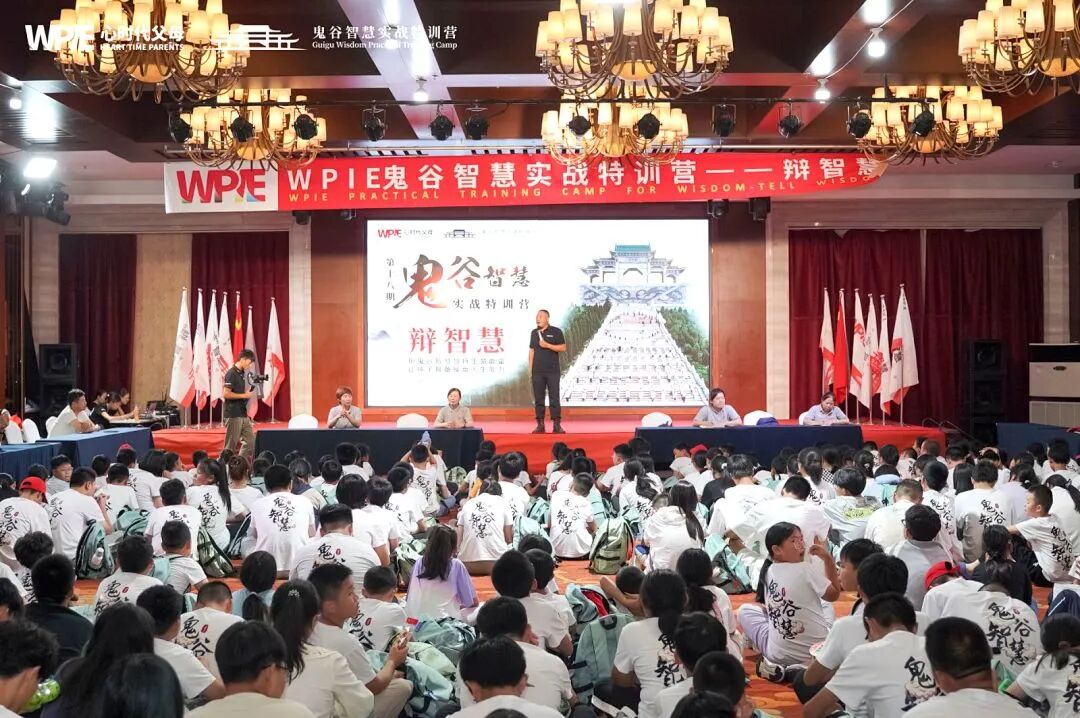 【青少年五大关系课】如果你不敢在台下跟唱,就别怪孩子不敢上台