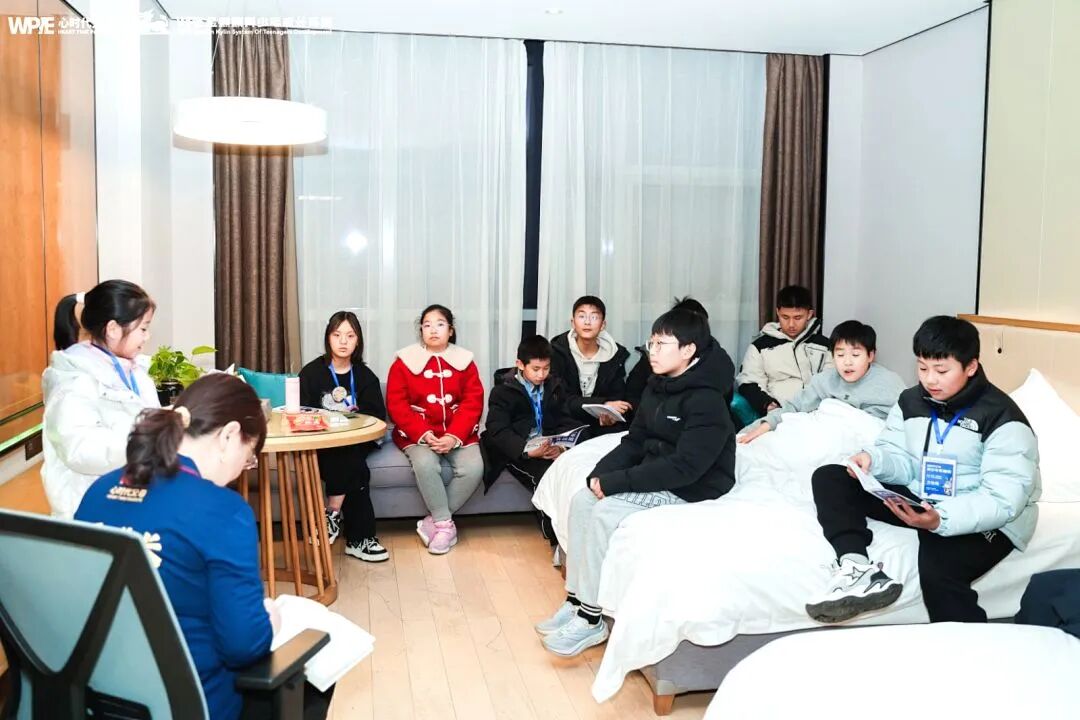 从“扇自己耳光”到“助孩子考700分”——这个爸爸值得全网学习!