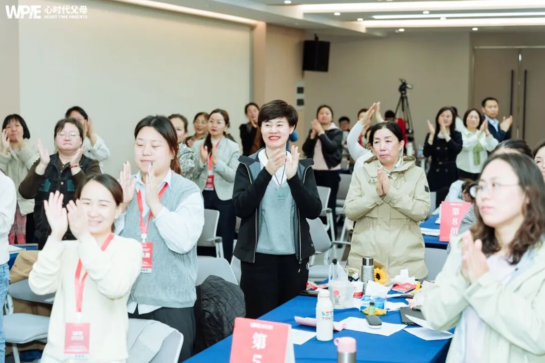 一位单亲妈妈的自白:“我以为我们关系很好,直到上大一的儿子因自残在手臂上缝了五针后……”