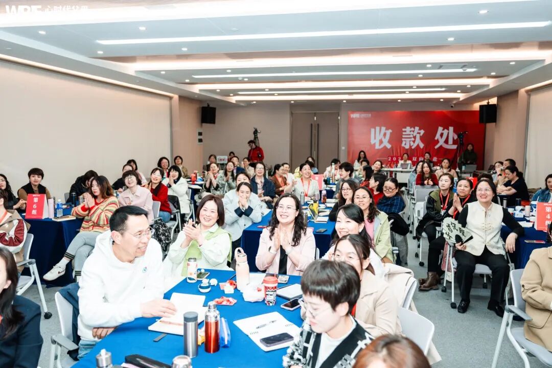 一位单亲妈妈的自白:“我以为我们关系很好,直到上大一的儿子因自残在手臂上缝了五针后……”