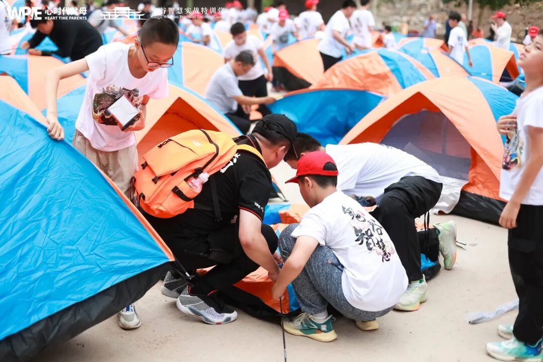 【青少年五大关系课】如果你不敢在台下跟唱,就别怪孩子不敢上台