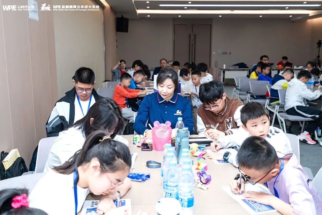 【青少年五大关系课】以前怕老师,如今获得老师信任,全班同学全票通过——这个孩子是怎么做到的?