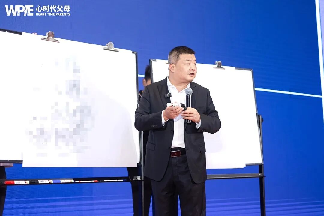 顶嘴、沉默、摔门、沉迷手机的孩子——他们不是“坏”,而是在“求助”!