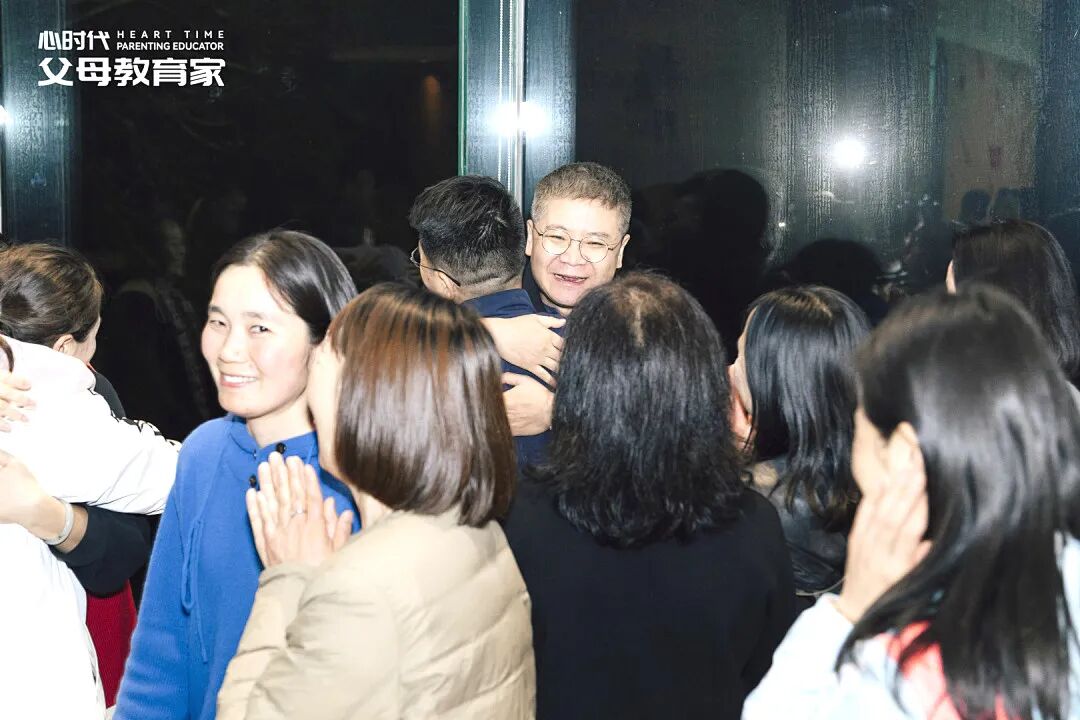 直播时被骂“骗子”,王克老师笑了:“但凡跟他多说一句,你就输了”