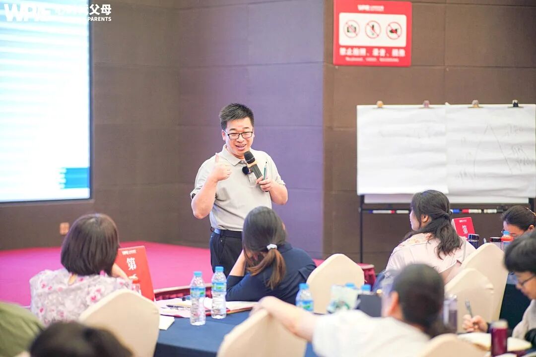 海勇老师用一个小测试戳破教育真相:多少父母自诩对孩子“掏心掏肺”,却从未真正“用心”!
