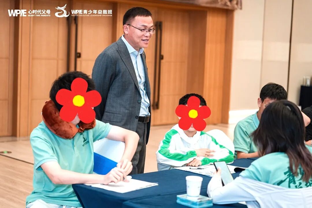 孩子一出小差错,你就忍不住往坏处想?灾难化想象,才是父母最大的内耗!
