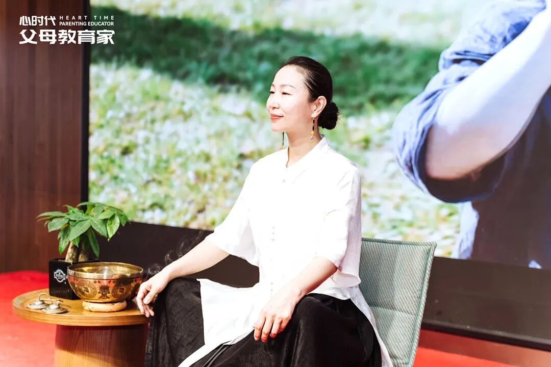 宿舍4个人,3个告他的状——王克老师:“不是孩子坏,是你没教过他如何社交!”
