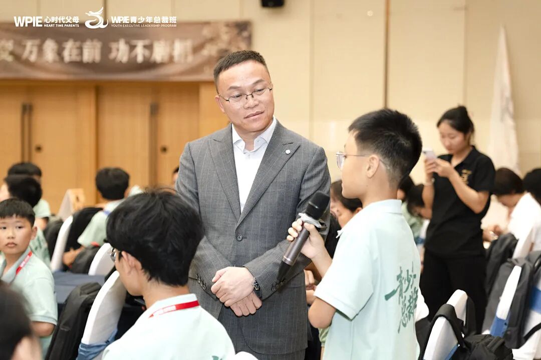 丈夫酗酒、儿子叛逆、自己崩溃……陈彦东老师：“先修夫妻关系，再谈教育孩子！”