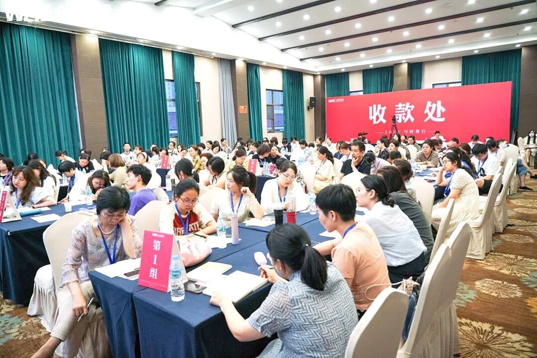 你以为孩子不上学是因为脱发?文聪老师一语道破:“他是先不想学了,才拿脱发当‘替罪羊’!”