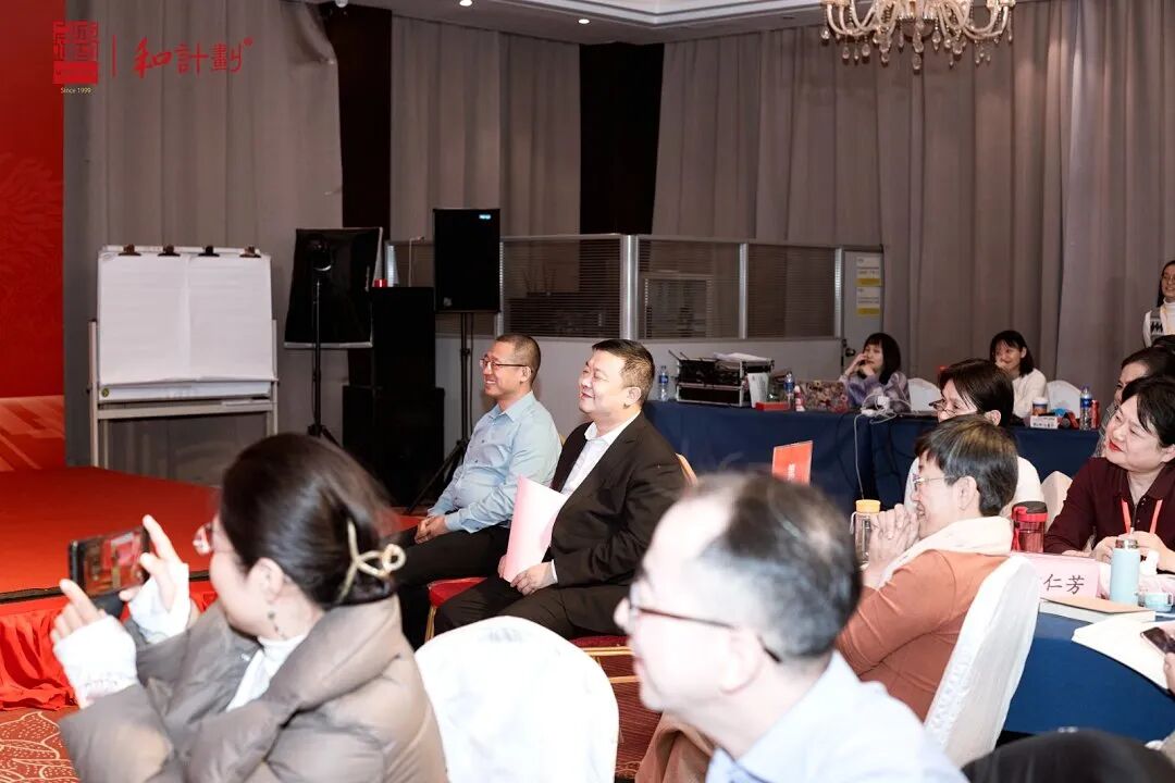 带娃不仅是家事,更是国事——警惕家庭里的“心乏时代”!