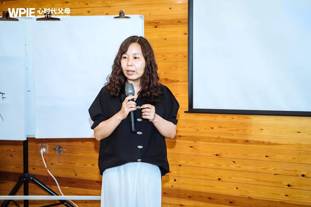 【青少年心理学专业课】下雨天去值班,乘公交还是坐地铁?——当你为小钱纠结时,背后藏着一个更大的问题!