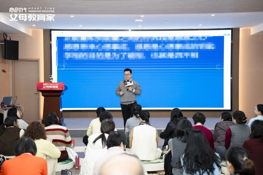 “你吃吧,妈妈不吃”——海勇老师:“醒醒吧,别让你的‘委屈’,成为孩子一生的心理债务!”