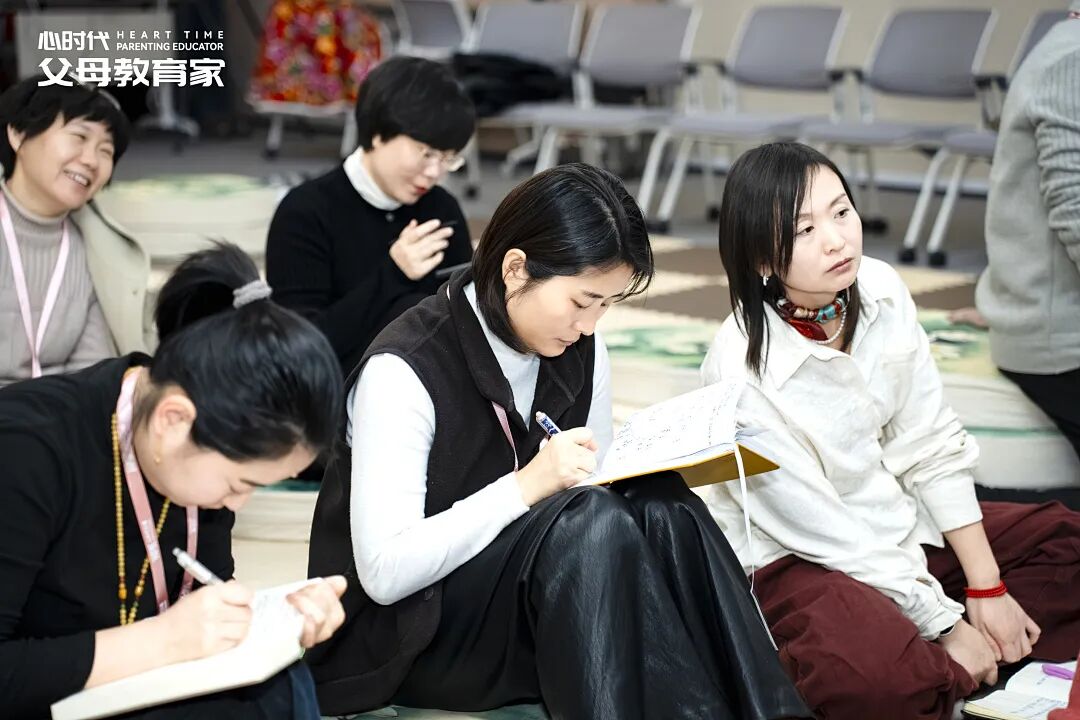 “你吃吧,妈妈不吃”——海勇老师:“醒醒吧,别让你的‘委屈’,成为孩子一生的心理债务!”