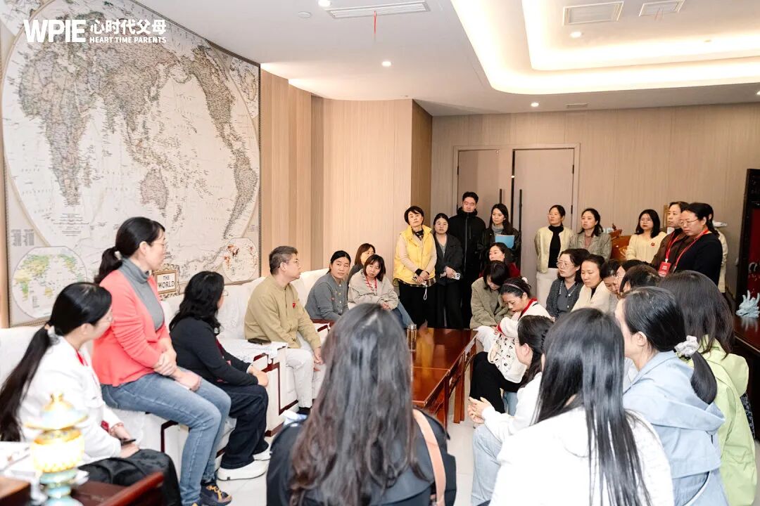 【心身心理学中级班】上有老下有小的中年男人在直播间当场痛哭——王克老师:“一味的善良,只会变成别人的‘血包’!”