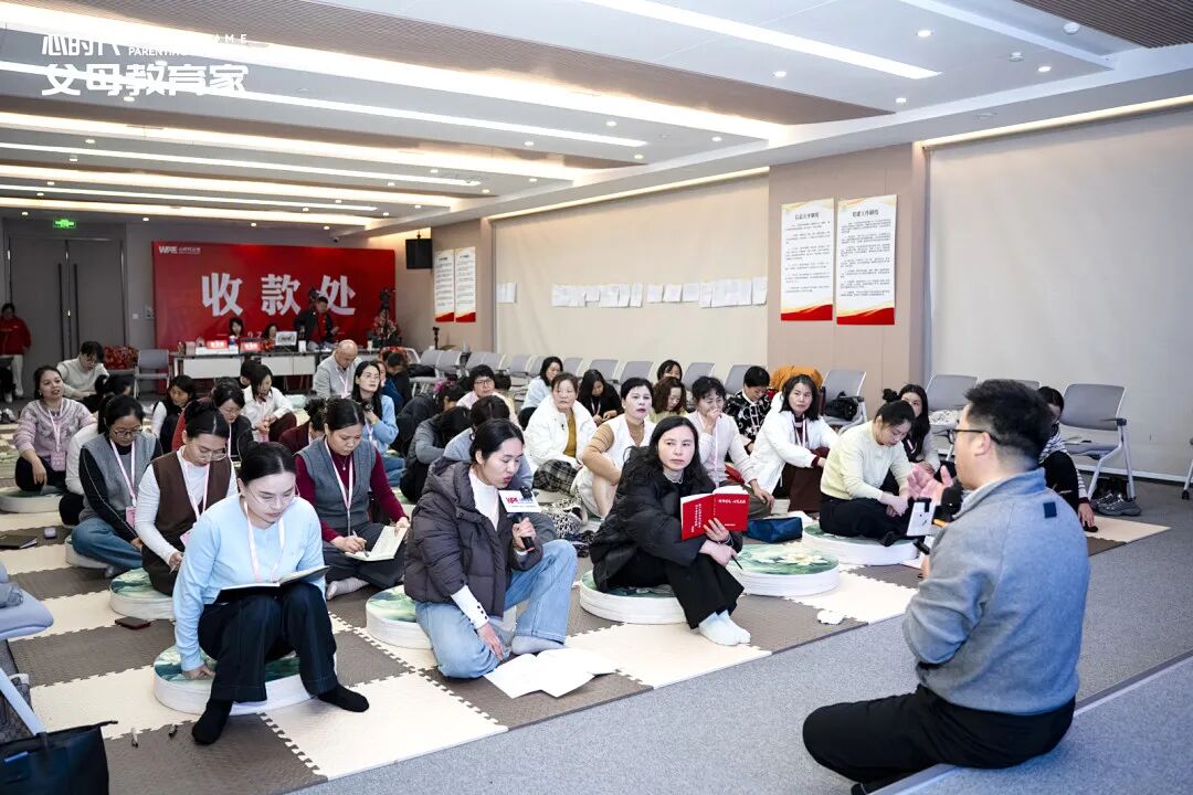 “你吃吧,妈妈不吃”——海勇老师:“醒醒吧,别让你的‘委屈’,成为孩子一生的心理债务!”