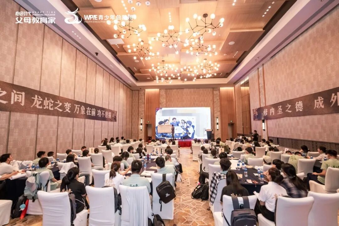 “你不是不会说话,而是不想”——别拿原生家庭的痛,当作伤害孩子的理由!