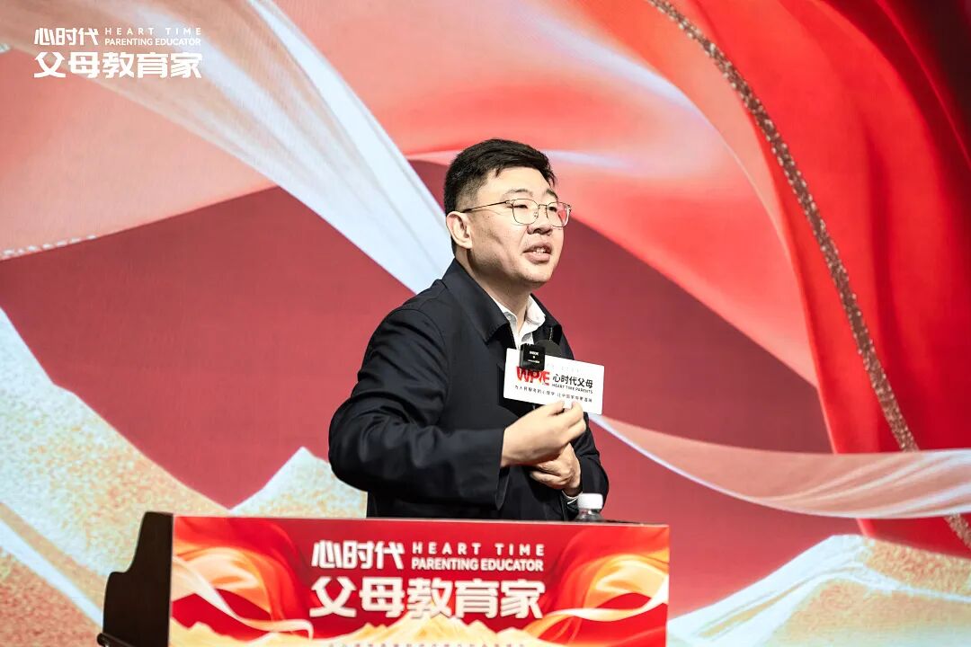 你辛辛苦苦制定好的学习计划,为何孩子看都不看一眼就扔到了一边?到底是哪里出错了?