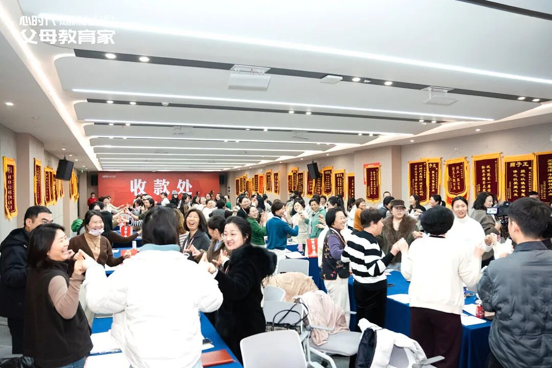 “我把父母拉黑了,亲戚骂我不孝顺”——文聪老师一句话点醒了我