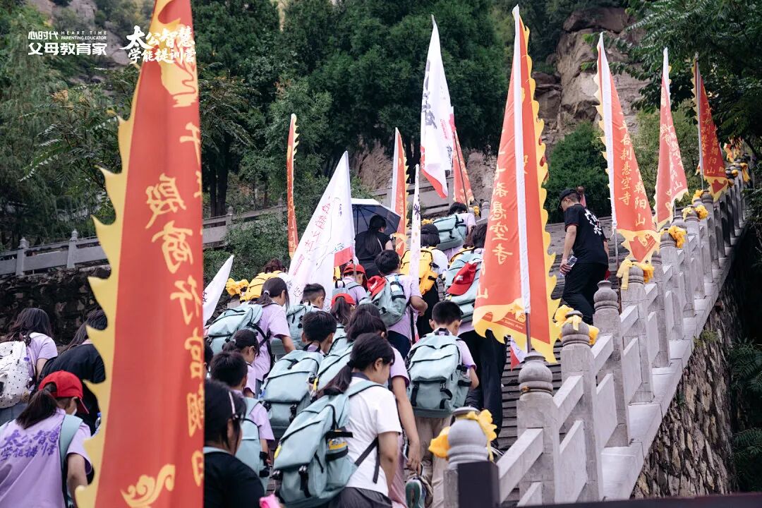 “您觉得孩子有什么优点?”父亲冷漠地说:“没发现。”——那个17岁少年的眼睛,怎么就没光了?