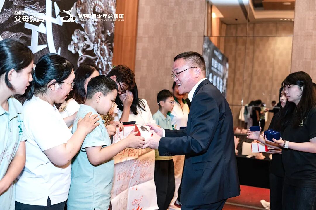 “心二代”艺霏——“你连婚都没结,凭什么指导我?”被学员质疑之后,我想通了这件事